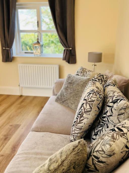 Hillcrest Lodge, Private Apartment On Lough Corrib, Oughterard Galway Zewnętrze zdjęcie
